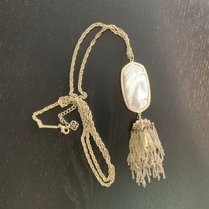Kendra Scott necklace
